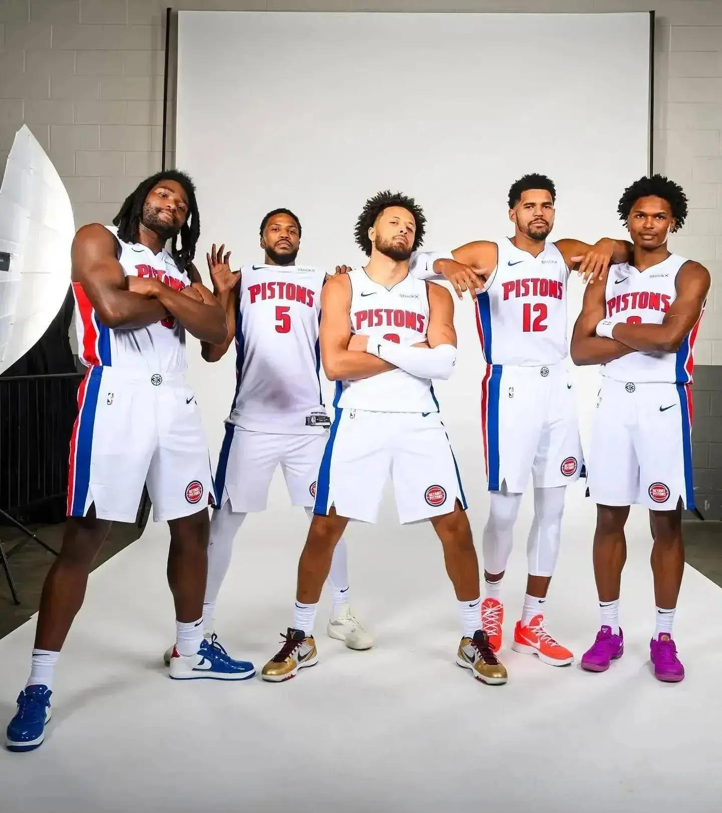 的联赛首秀 的联赛首秀